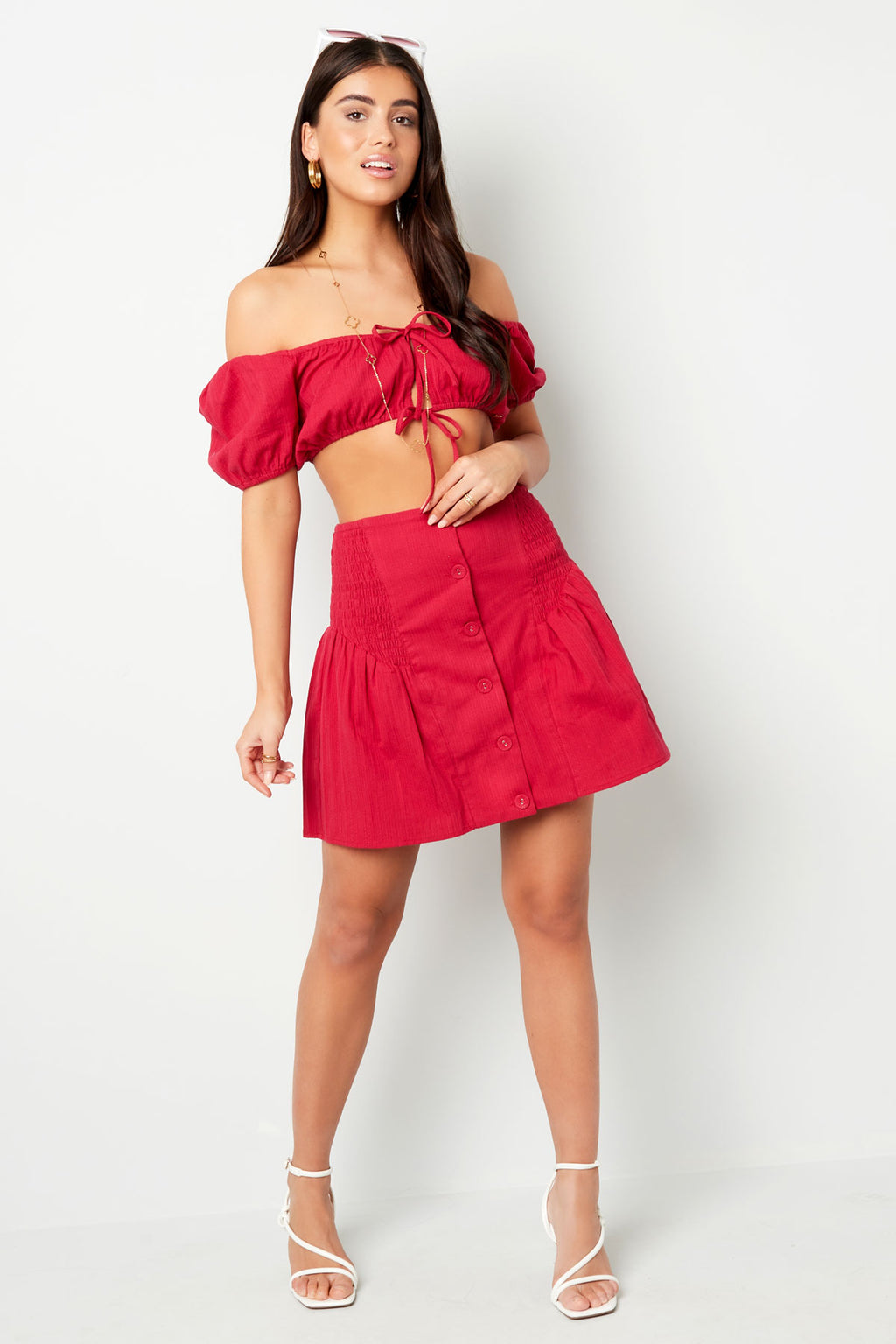 Rock mit Knöpfen und gesmoktem Detail Weiß S