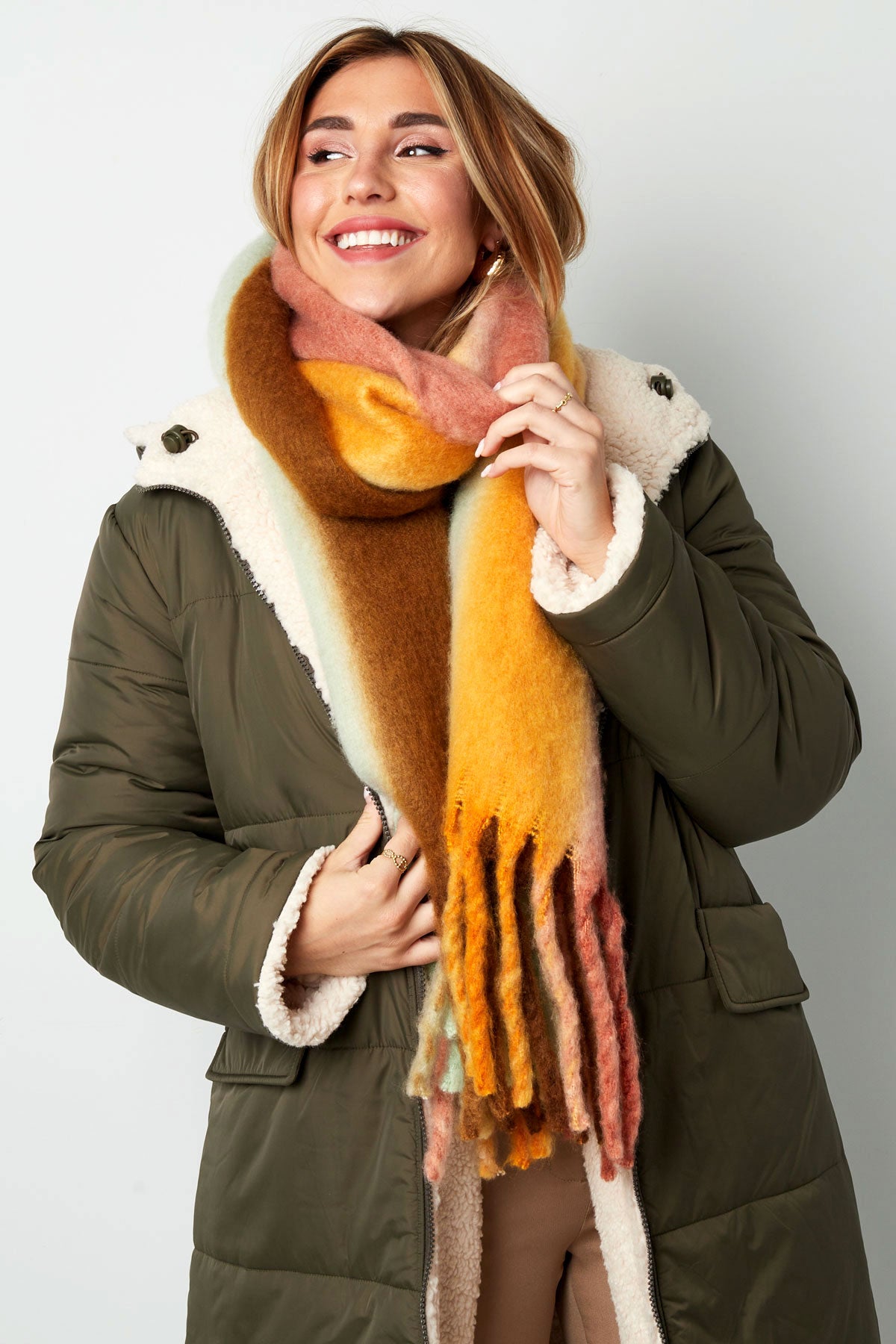 Winterschal Ombre-Farben grau