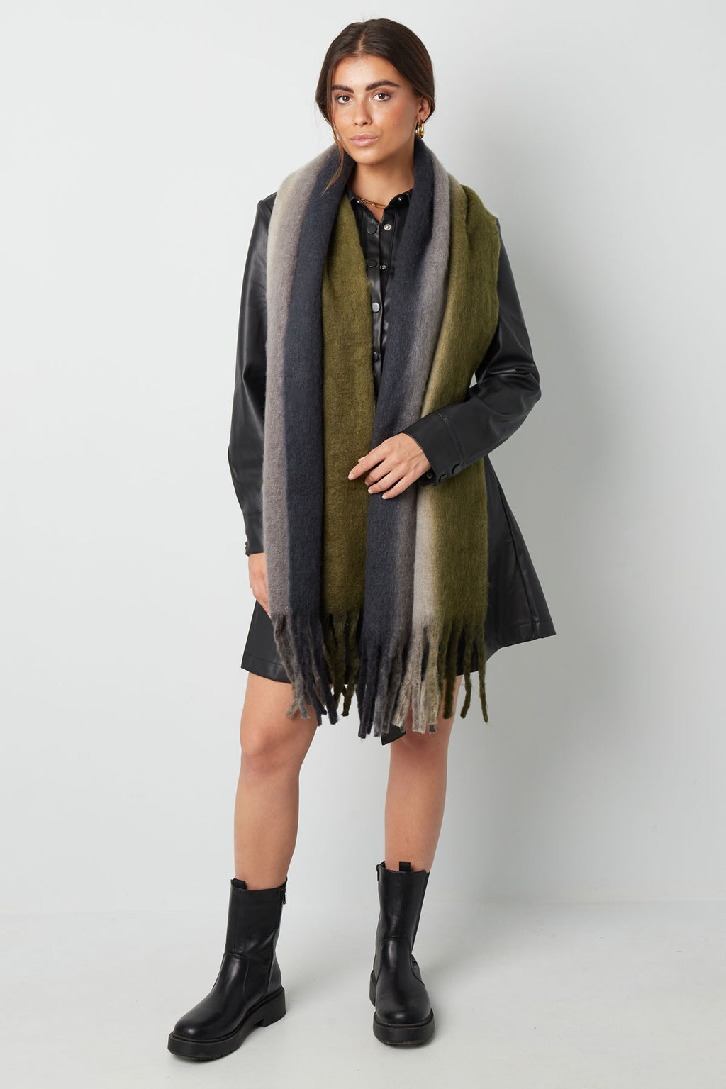 Winterschal Ombre-Farben grau