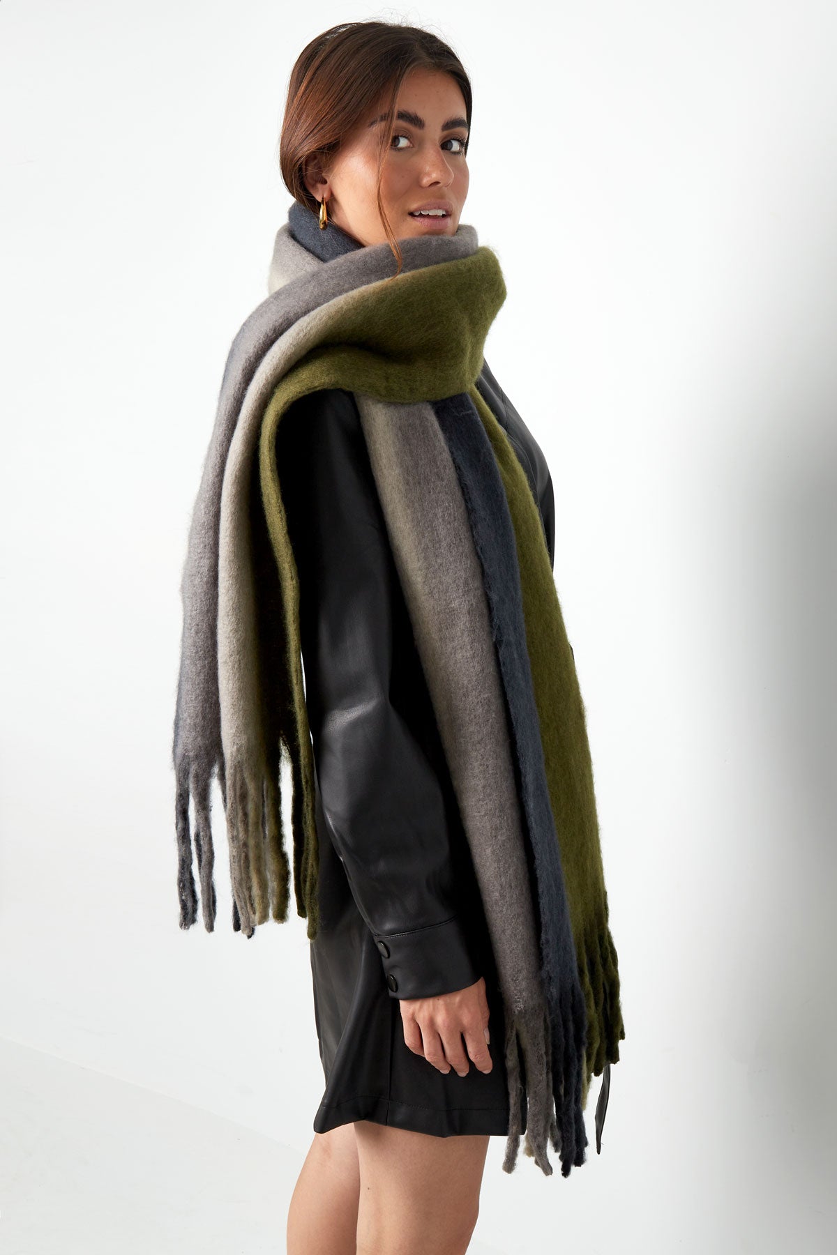 Winterschal Ombre-Farben grau