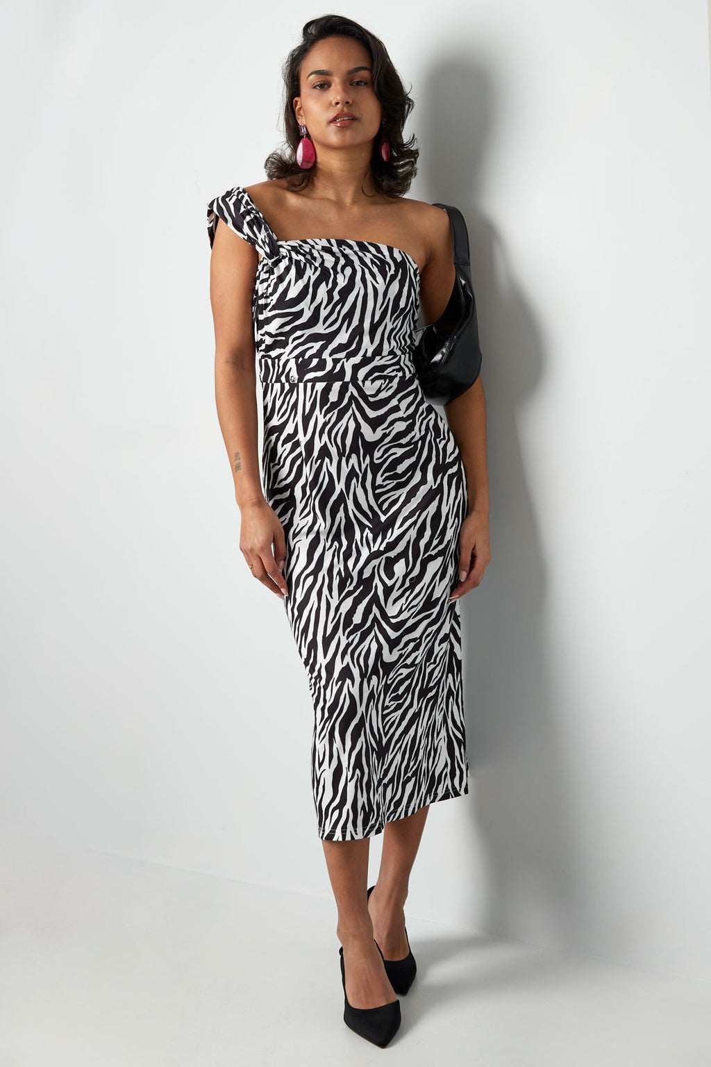One-Shoulder-Zebrakleid