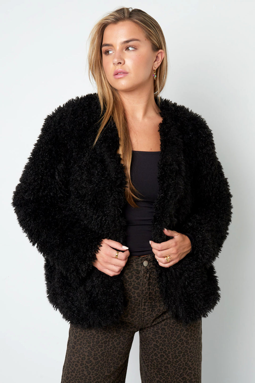 Weicher, flauschiger Mantel