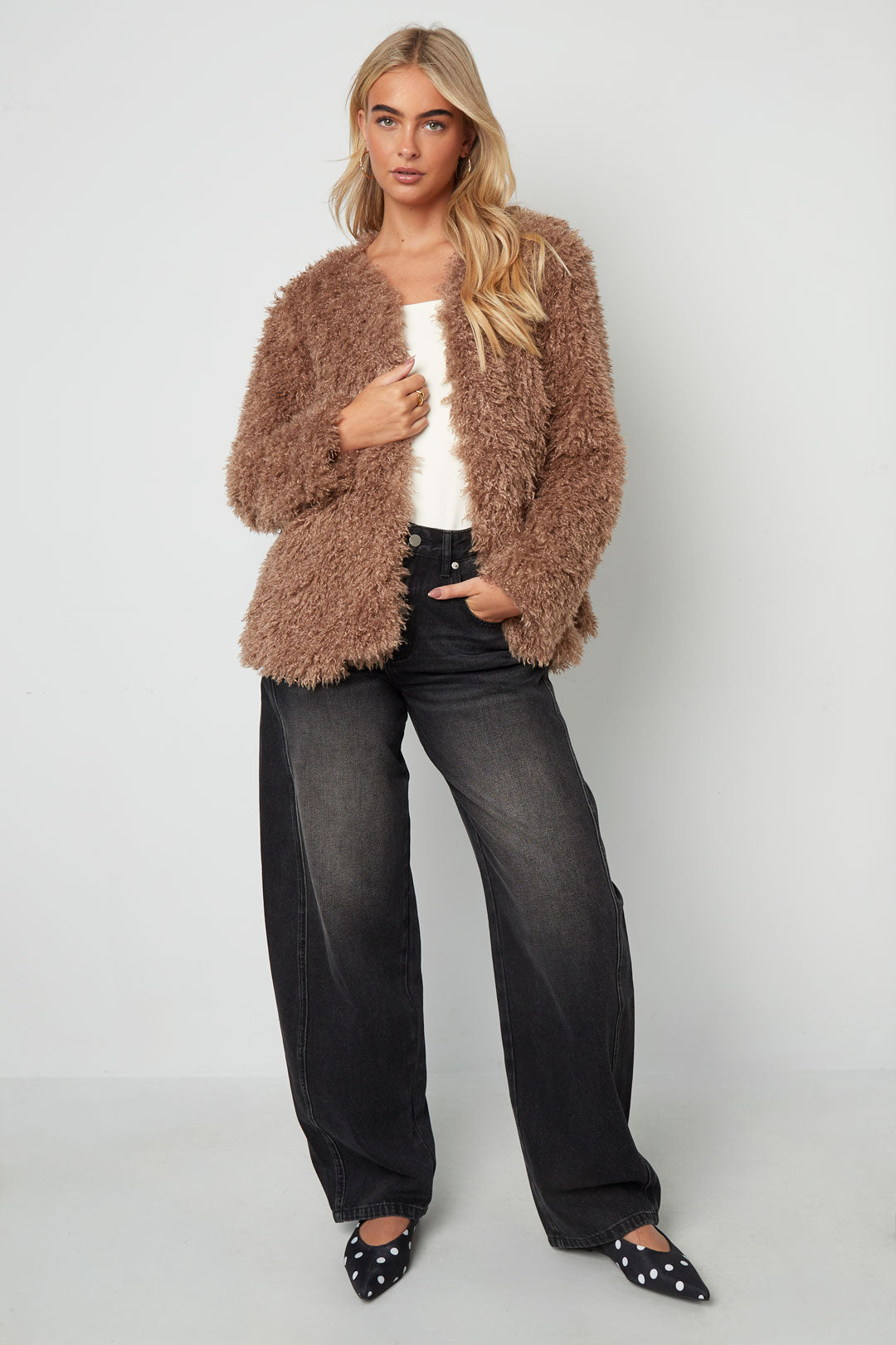 Weicher, flauschiger Mantel